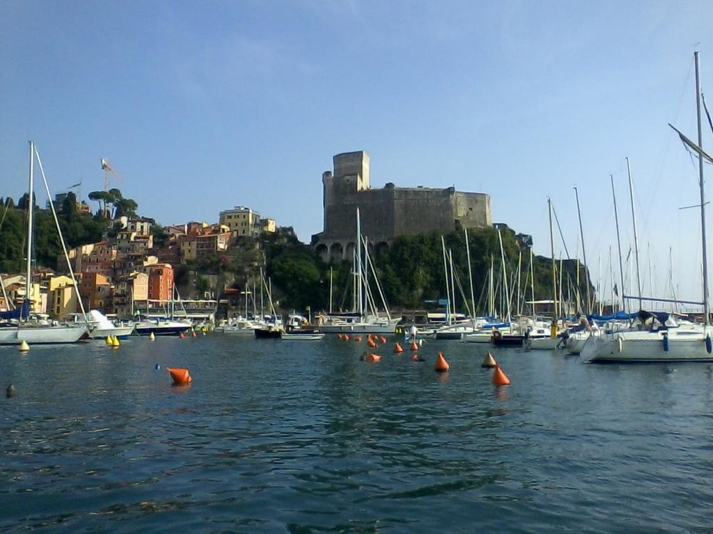 Casa A Lerici Nell'Antico Borgo Villa Szoba fotó