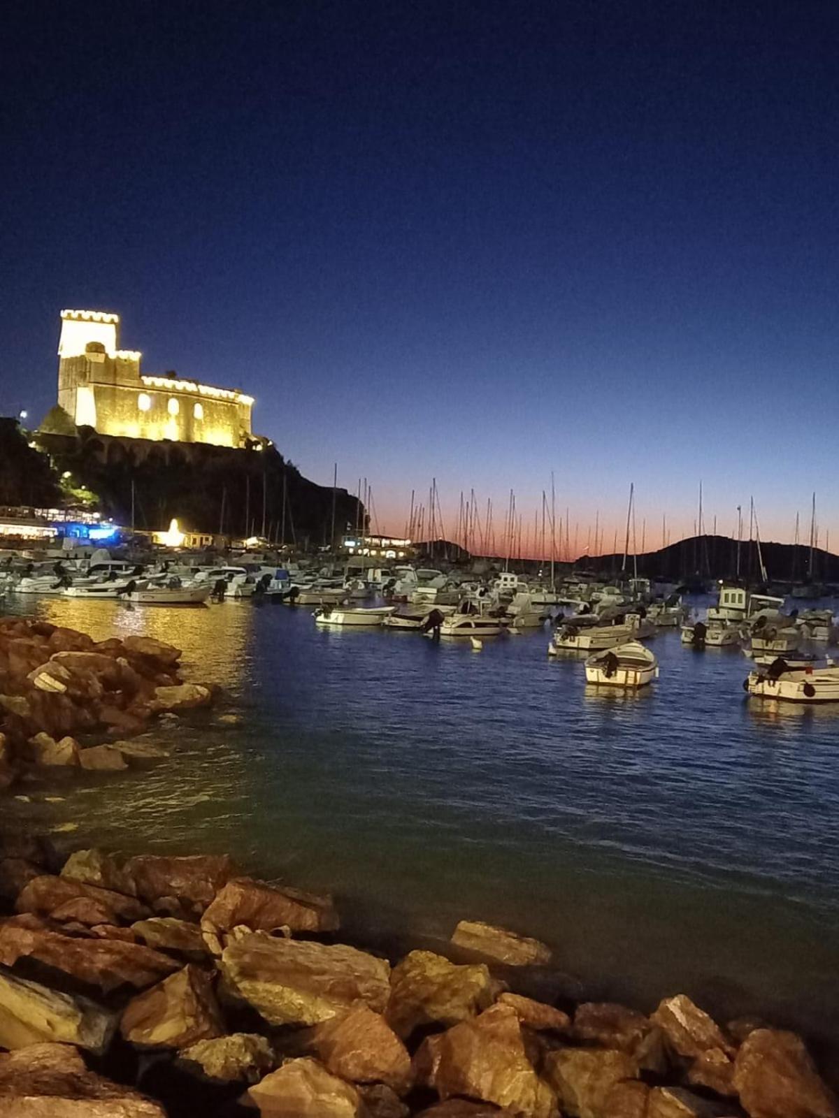 Casa A Lerici Nell'Antico Borgo Villa Kültér fotó